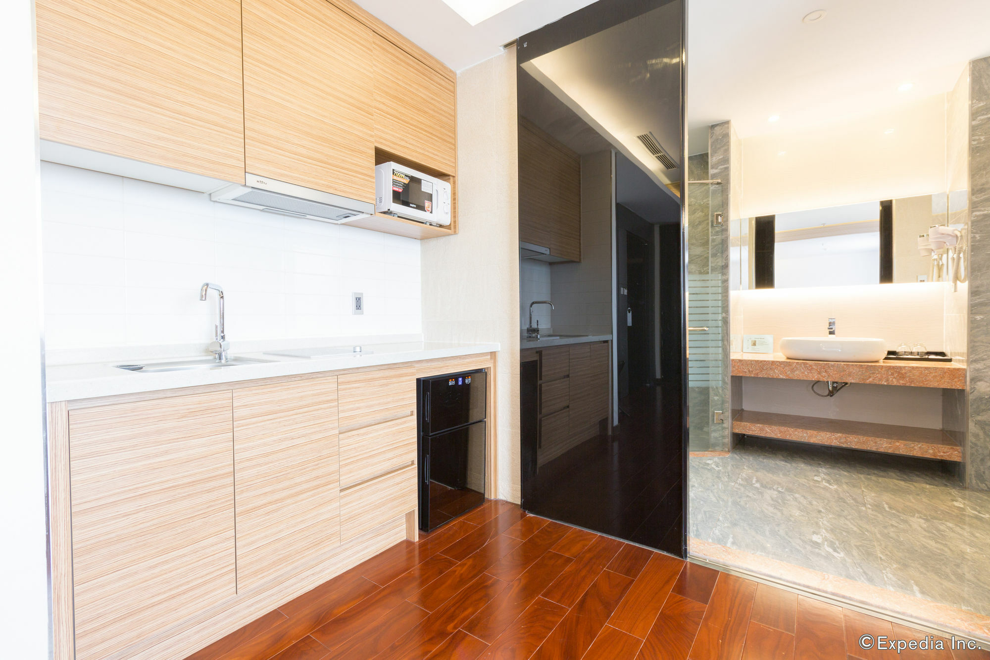 Charm Suite Residence Saigon Ho-Chi-Minh-Stadt Exterior foto
